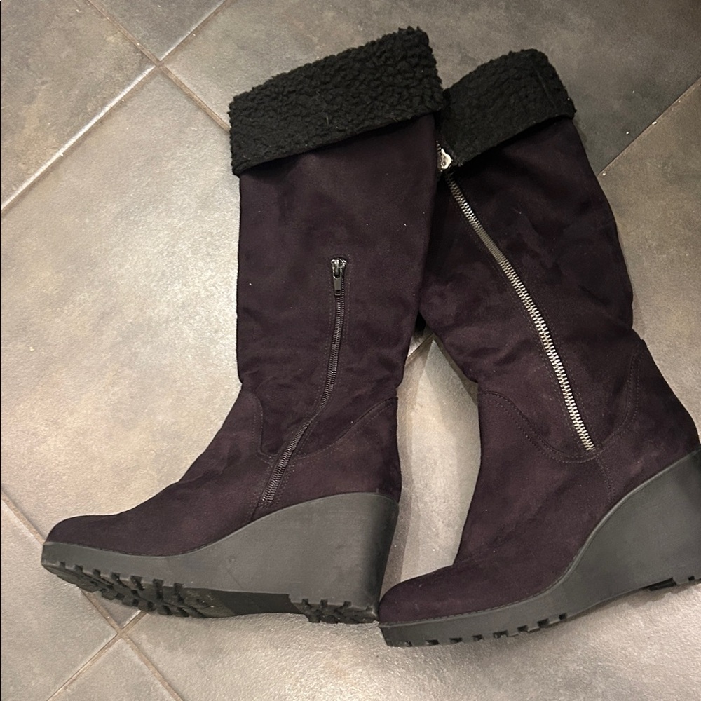 Womenโs Black Faux Suede Wedge Boots with Fur Cuff